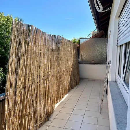 Mit Balkon, Διαμέρισμα Stein bei Nurnberg
