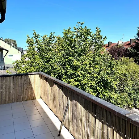 Appartement Mit Balkon,